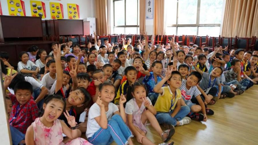 聲滿小學 情溢丙安 蒲公英赤心支教團隊丙安小學支教(圖1)