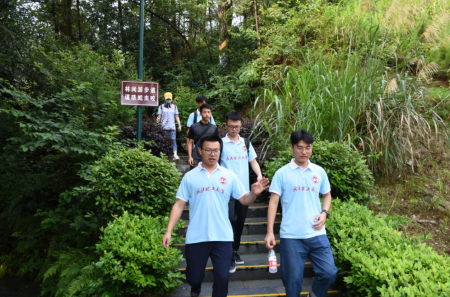 見證綠色奇跡，共創(chuàng)美麗中國——湖南青羊湖林場調(diào)研(圖1)