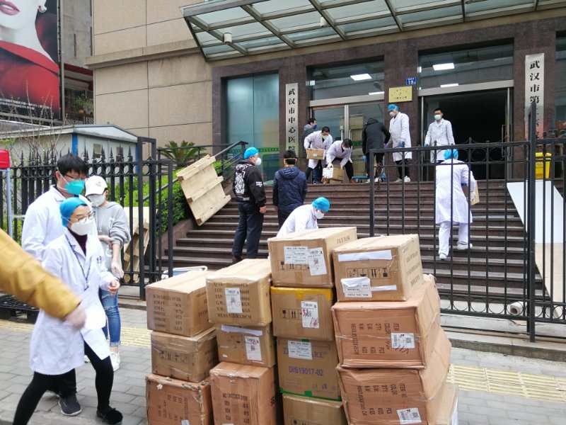特斯聯(lián)“火雷行動”攜手中飛租賃支援武漢一線醫(yī)院(圖2)